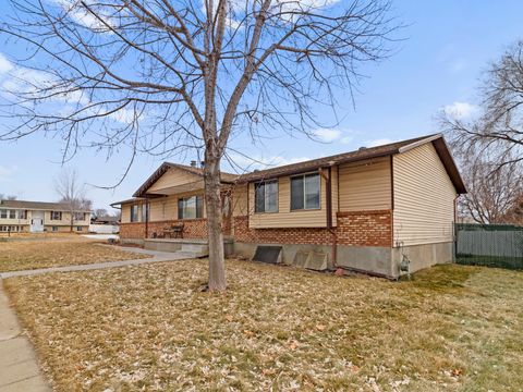 Tiny photo for 1125 W 700 N, Clearfield, UT 84015 (MLS # 2134188)