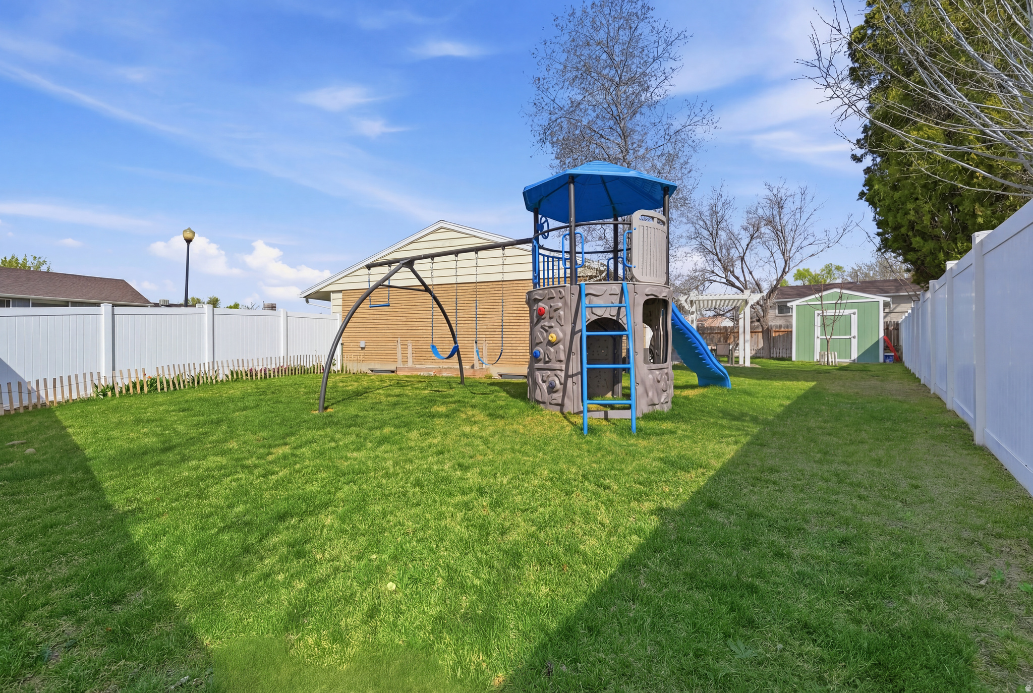 GOLDCREST NO - Residential