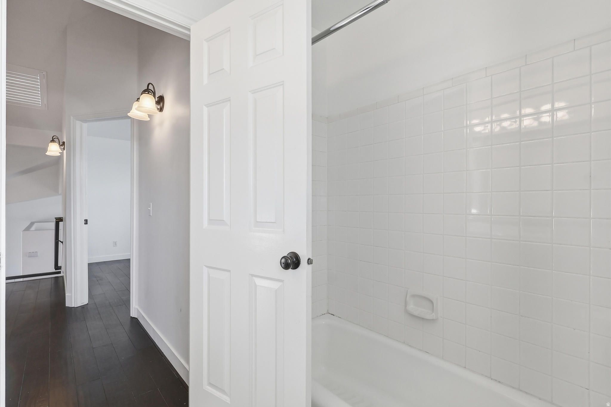 CAPITAL ESTATES - Residential