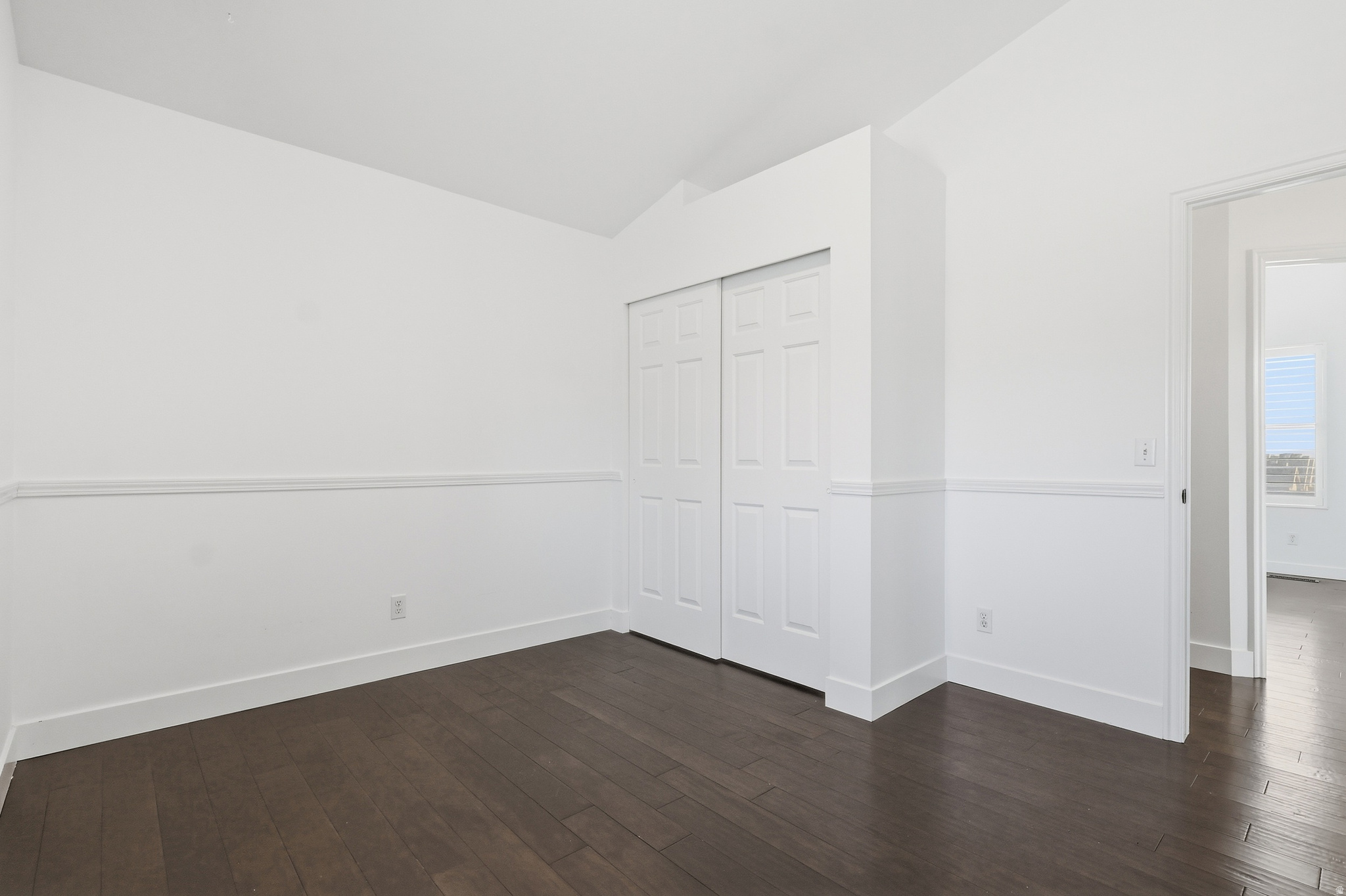 CAPITAL ESTATES - Residential