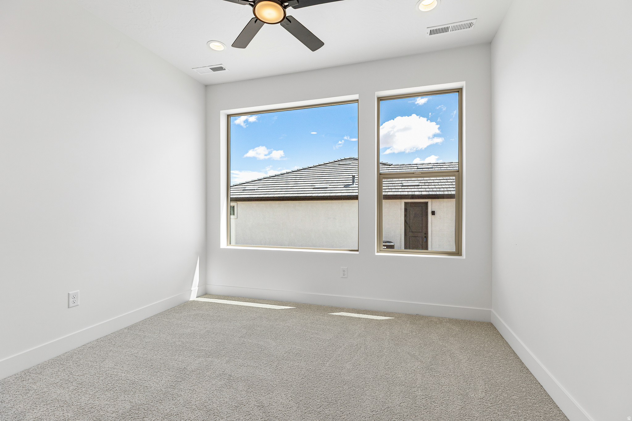 ROSALIA RIDGE AT DIVARIO - Residential