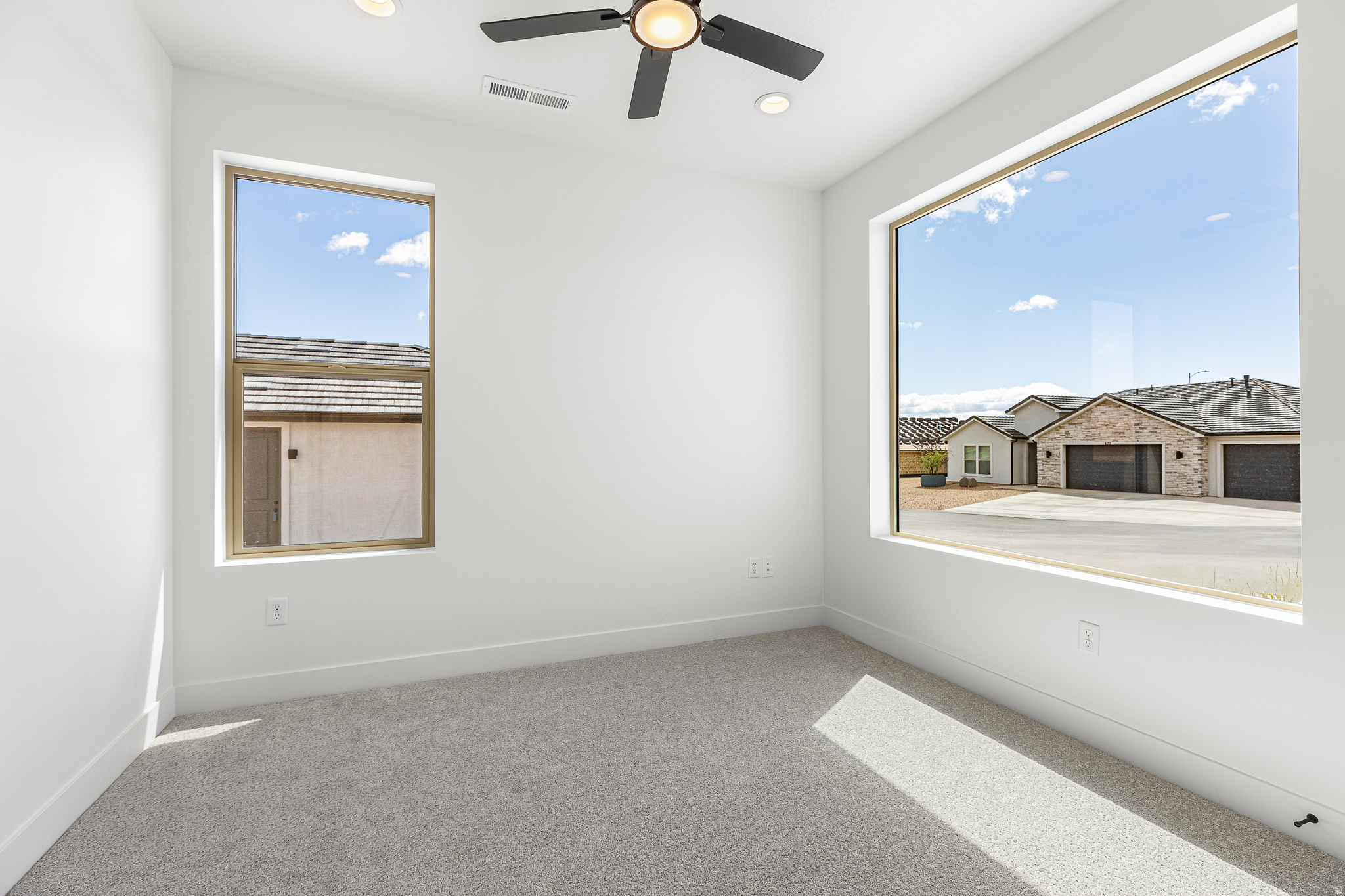 ROSALIA RIDGE AT DIVARIO - Residential