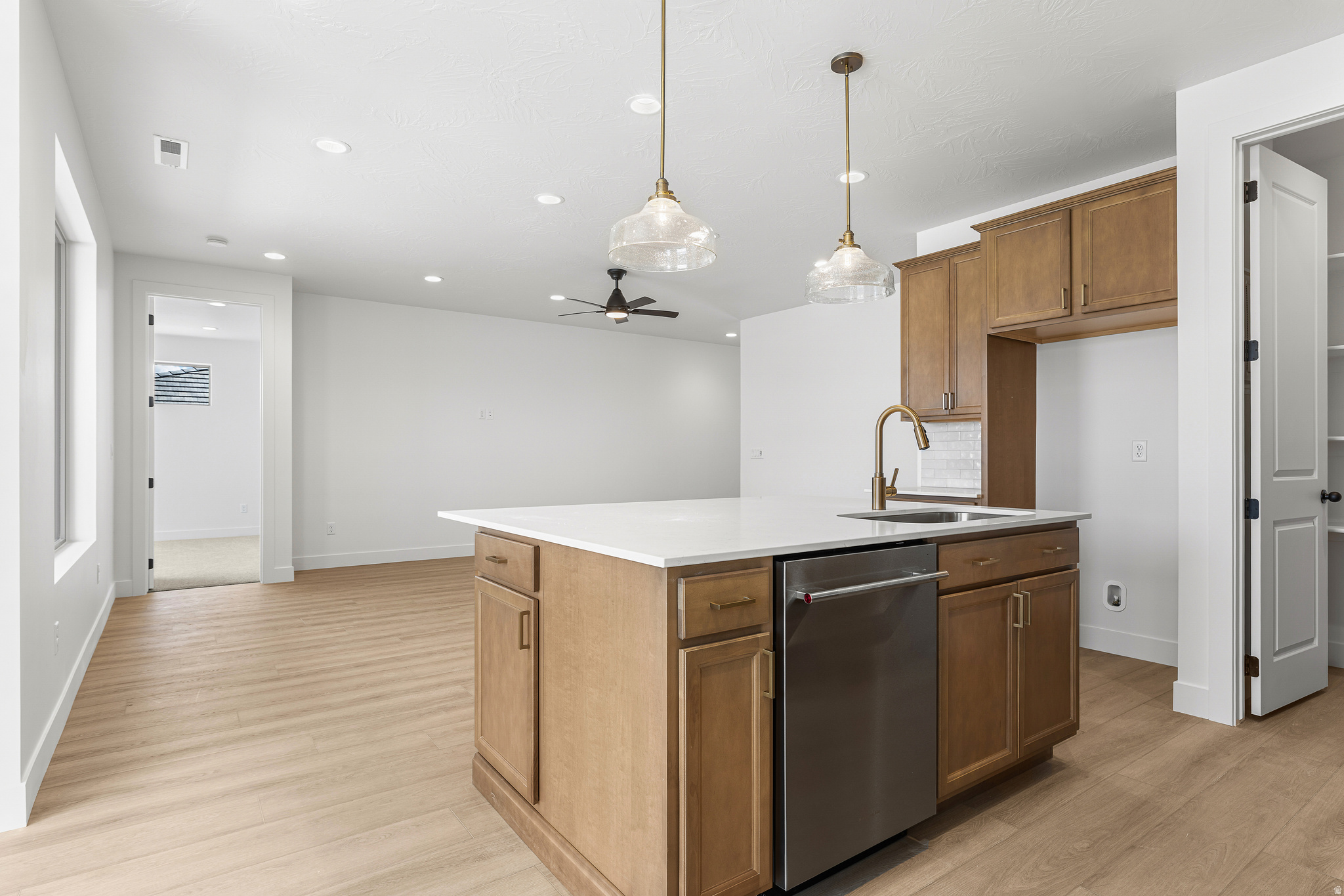 ROSALIA RIDGE AT DIVARIO - Residential