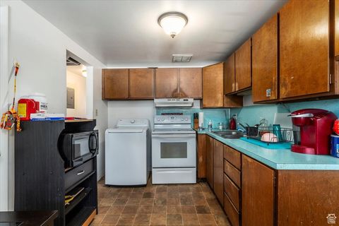 Tiny photo for 2807 W 3835 S, West Valley City, UT 84119 (MLS # 2115567)
