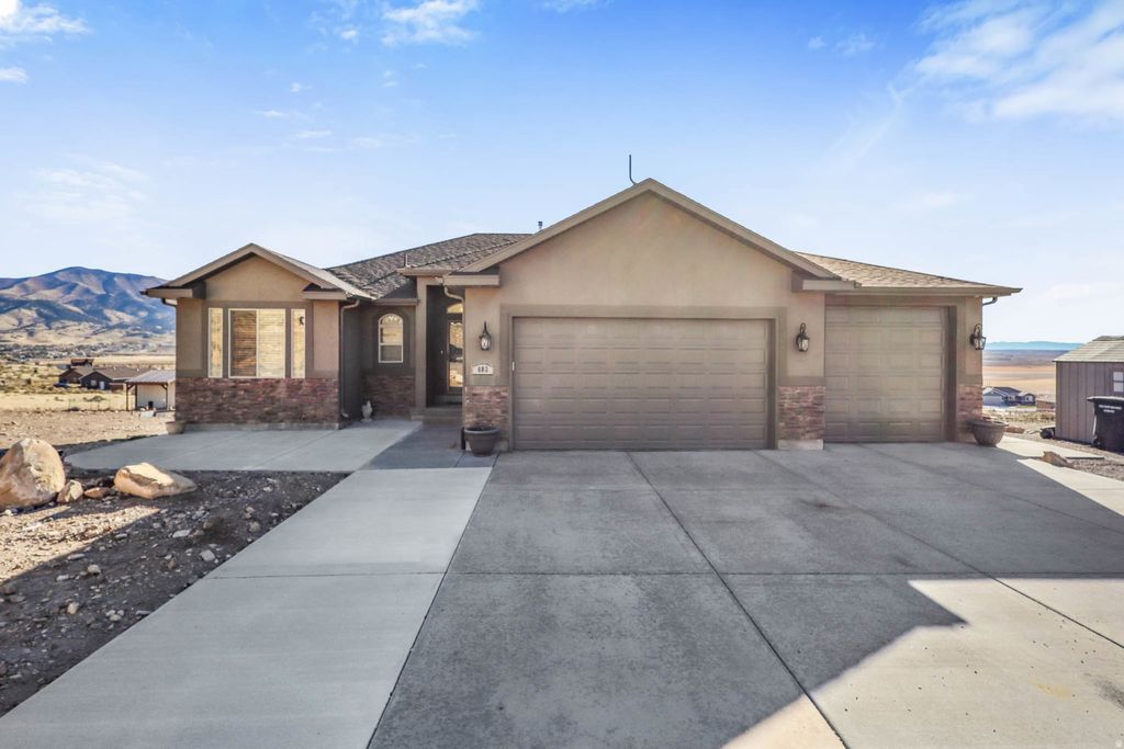 Photo for 603 S CACTUS ROSE DR, Stockton, UT 84071 (MLS # 2120562)