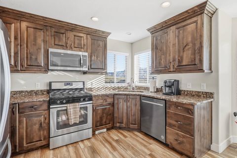 Tiny photo for 603 S CACTUS ROSE DR, Stockton, UT 84071 (MLS # 2120562)