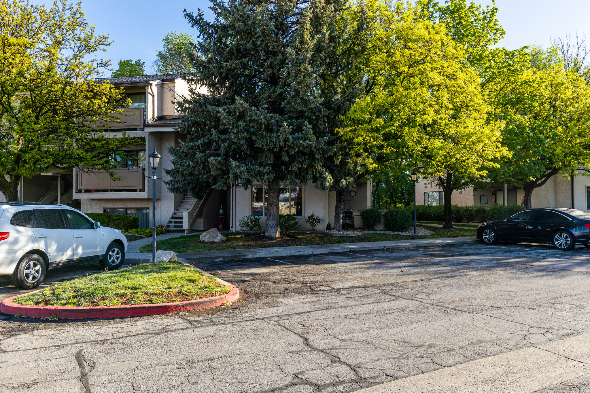 HILLCREEK - Residential