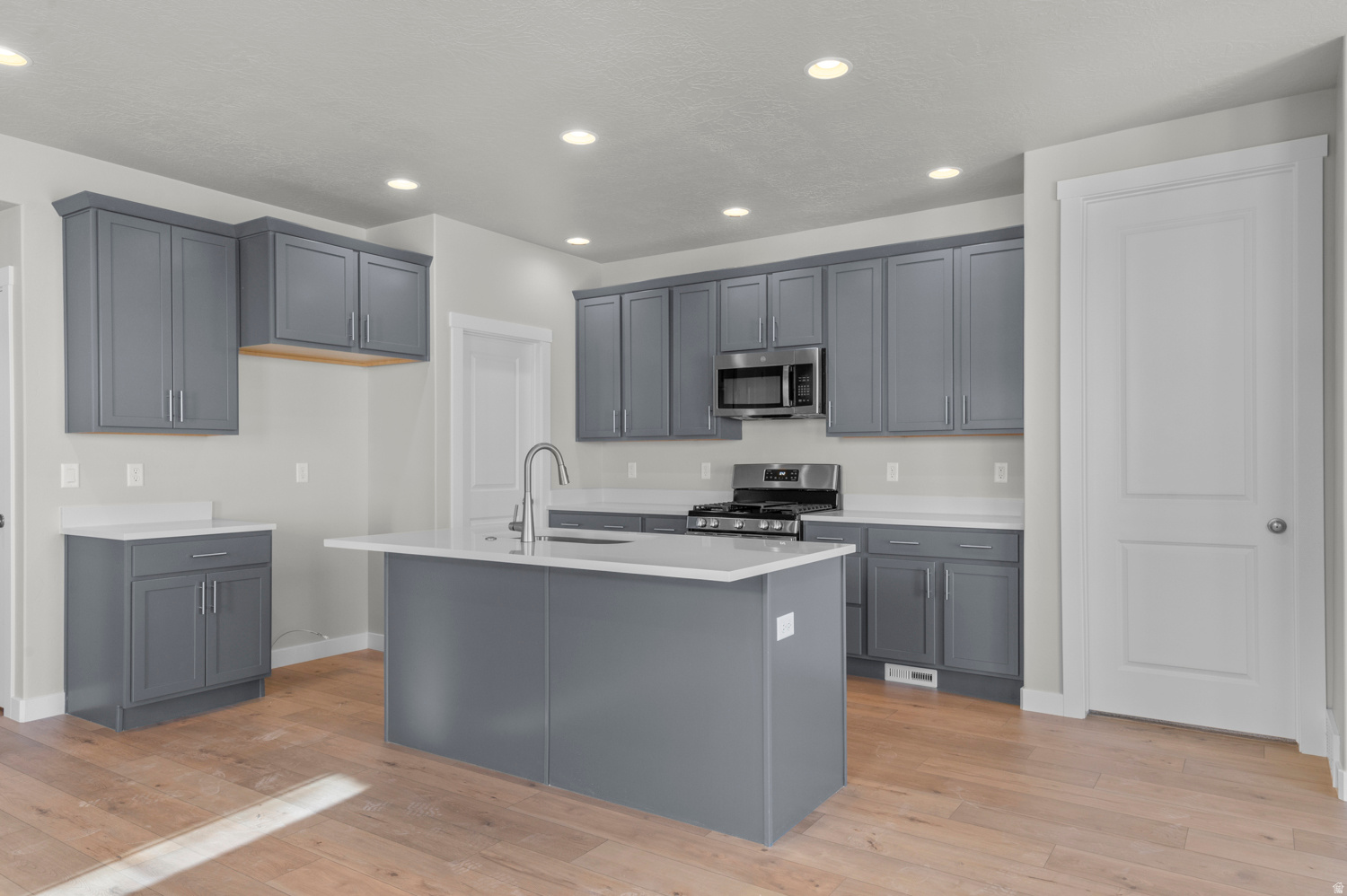 HIDDEN OAKS COTTAGES 758 - Residential