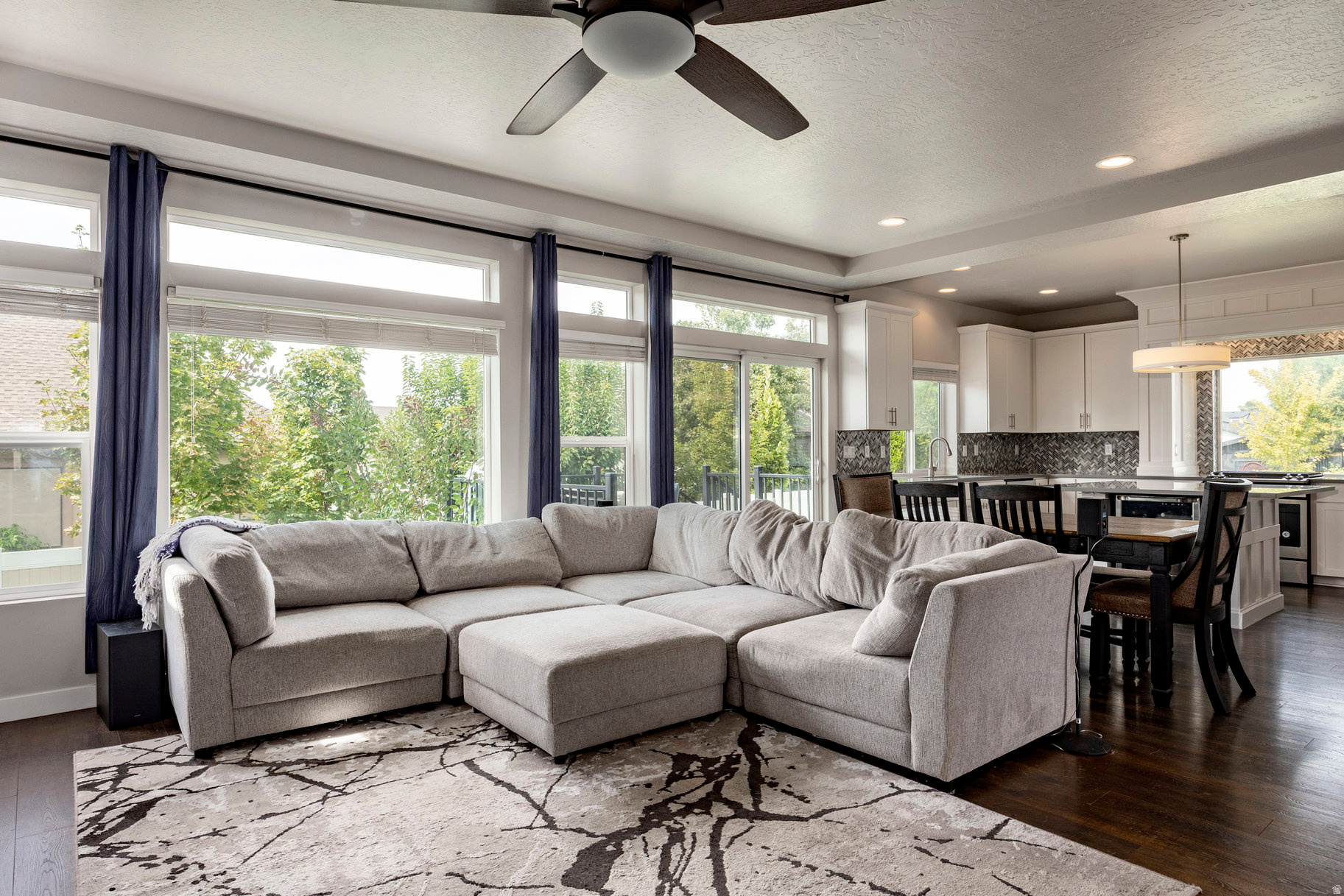 TIVOLI GARDENS - Residential