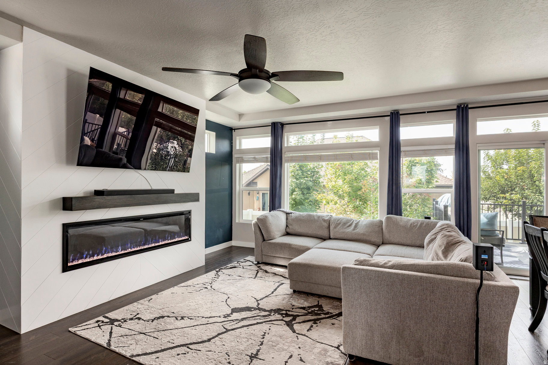 TIVOLI GARDENS - Residential