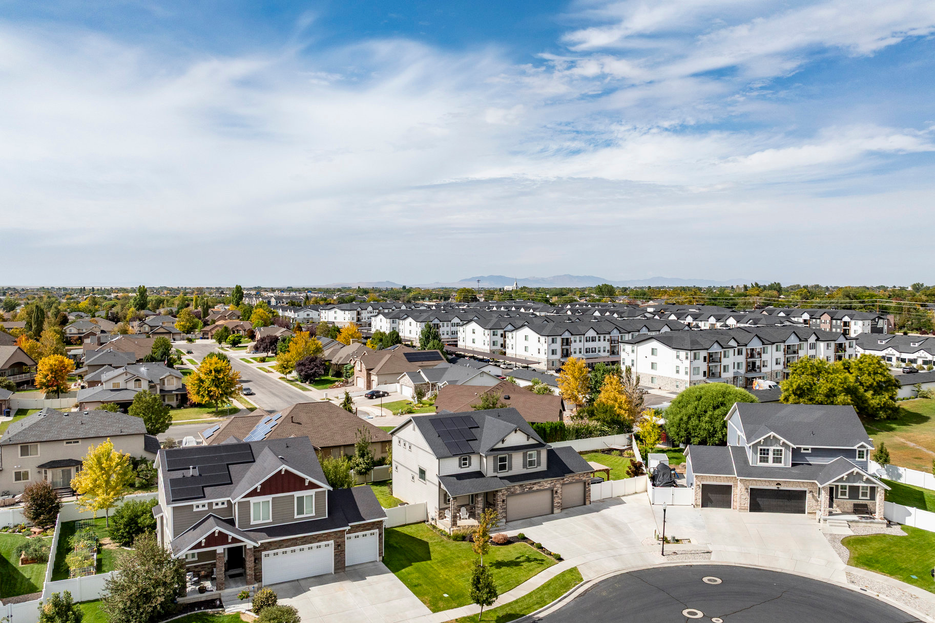 TIVOLI GARDENS - Residential