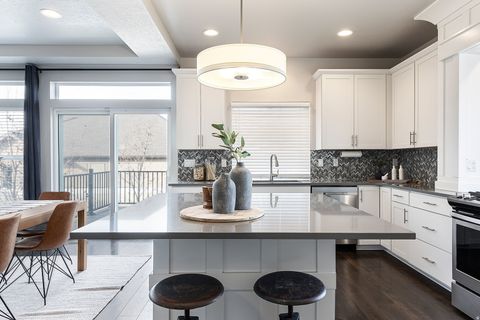 Tiny photo for 1876 S 1230 W, Syracuse, UT 84075 (MLS # 2128675)