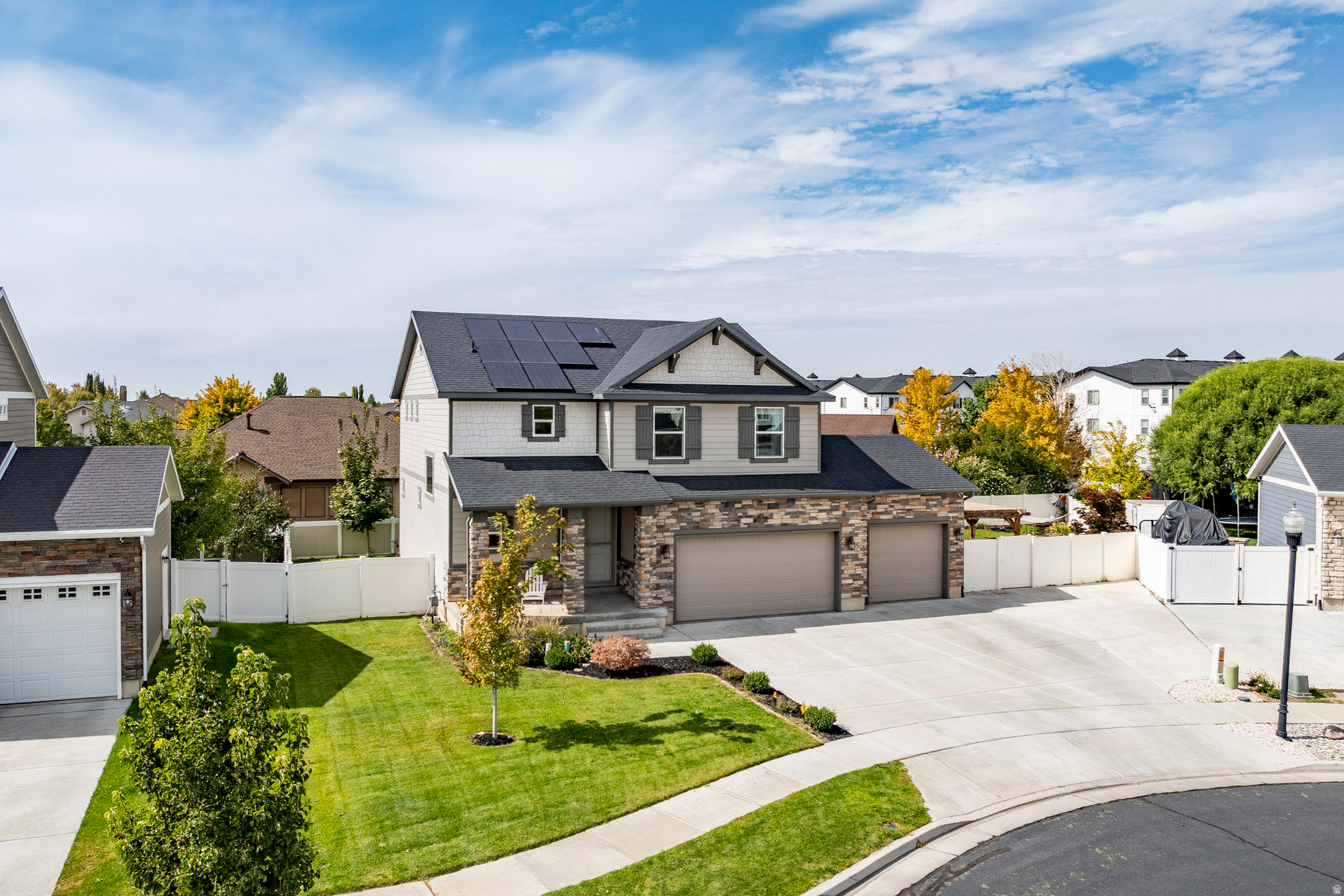 TIVOLI GARDENS - Residential