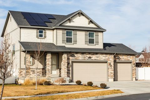 Tiny photo for 1876 S 1230 W, Syracuse, UT 84075 (MLS # 2128675)