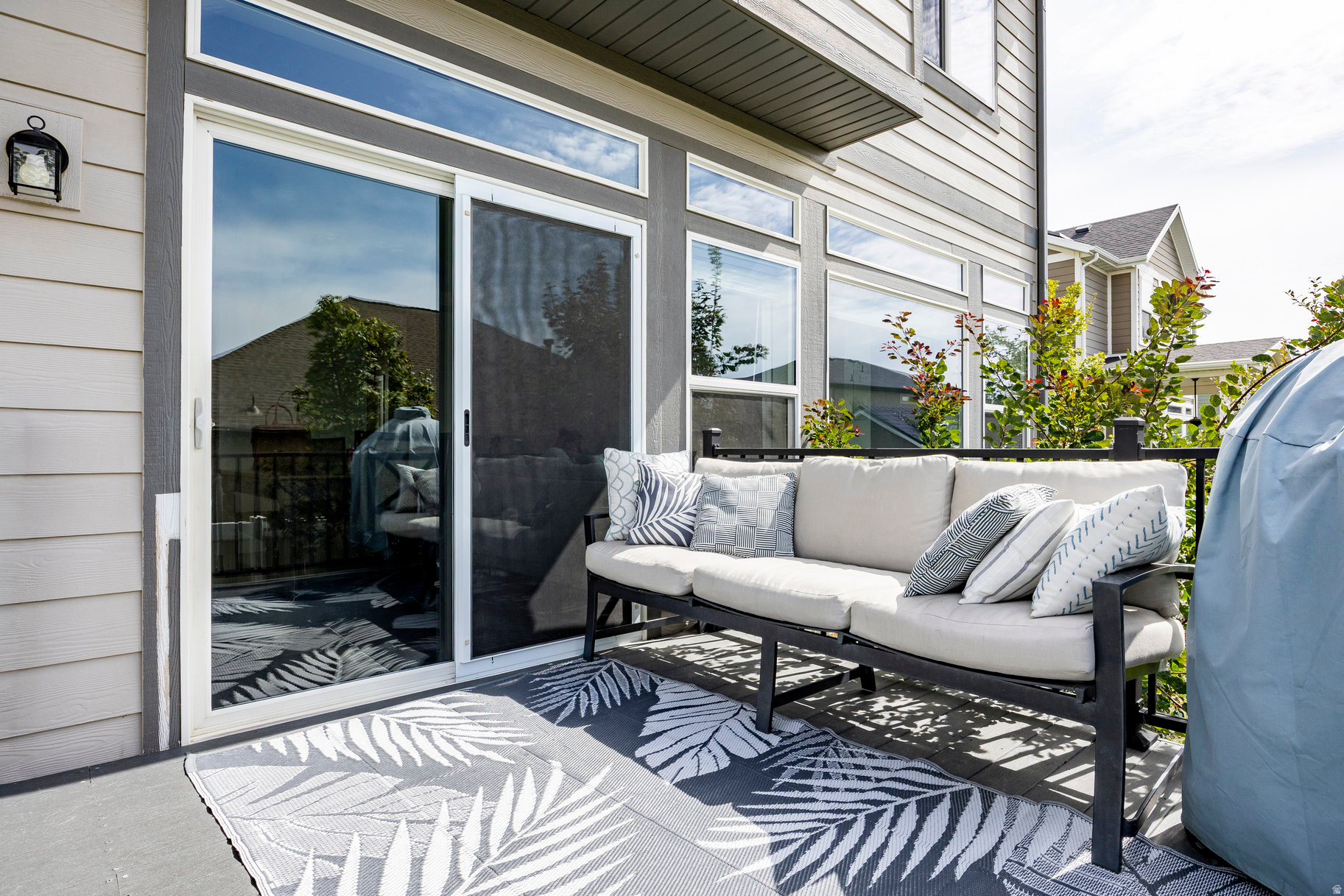 TIVOLI GARDENS - Residential