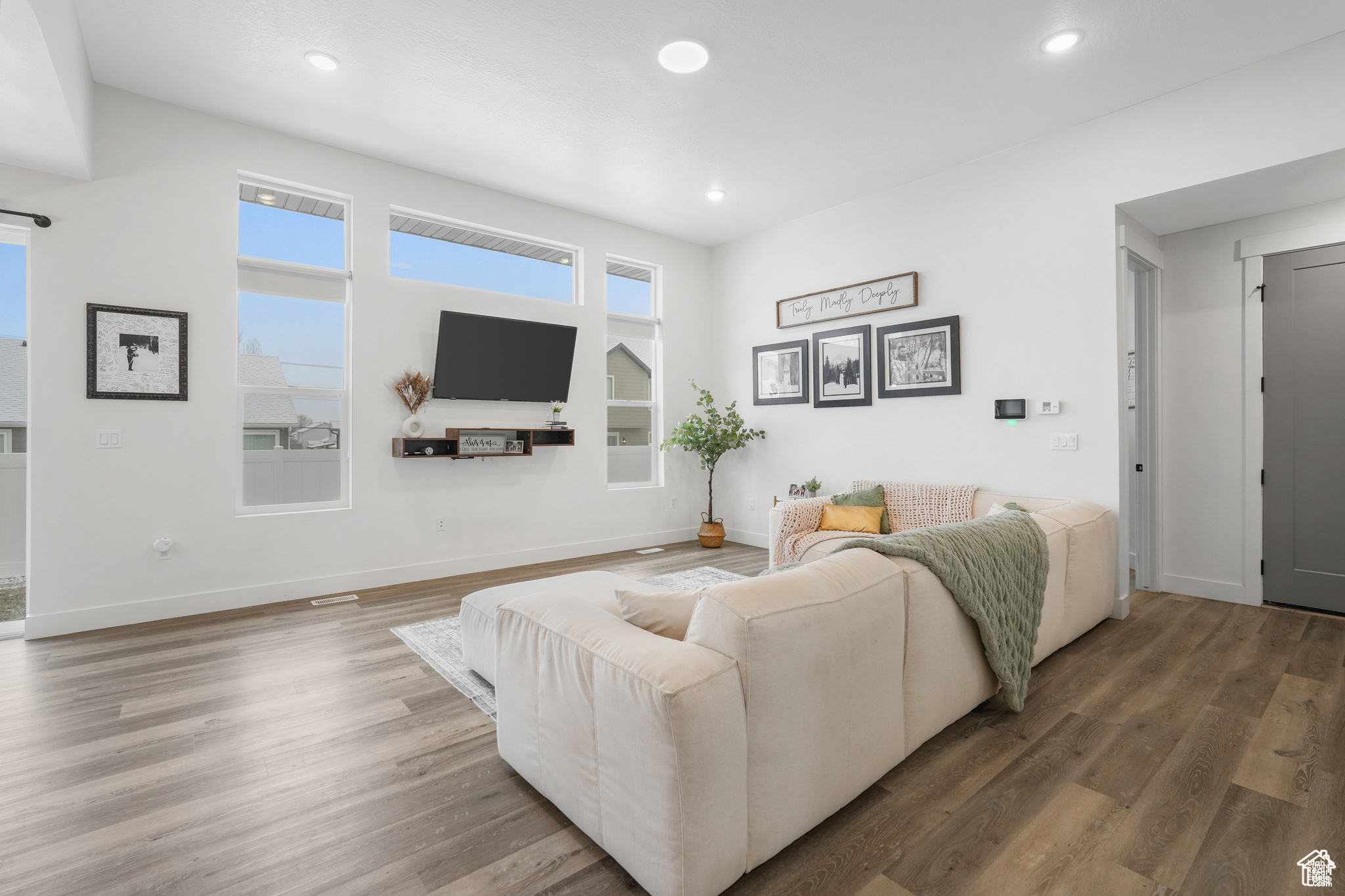 ENGLAND RIDGE - Residential