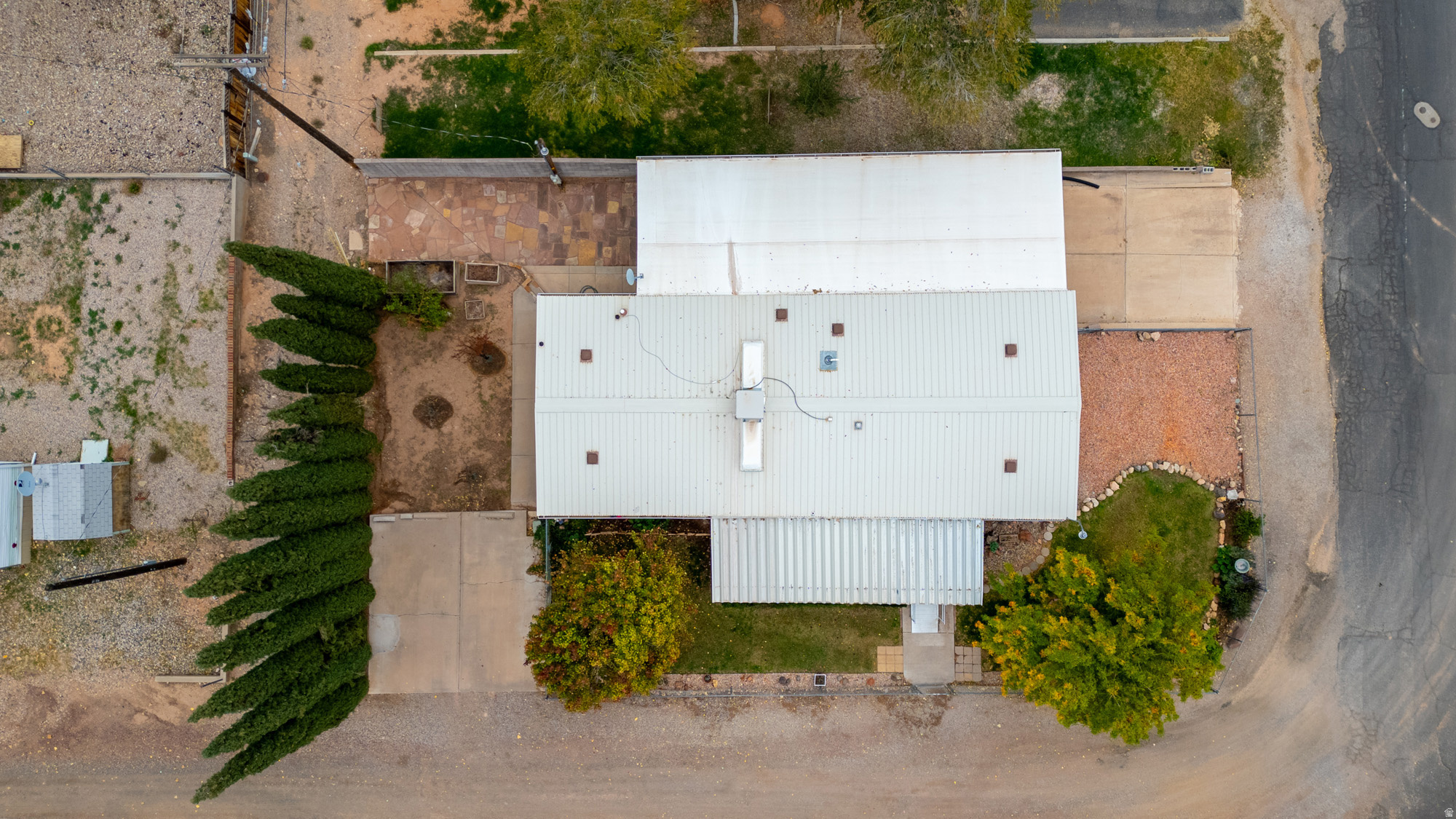 ORAL D & MINNIE E STOWELL - Residential