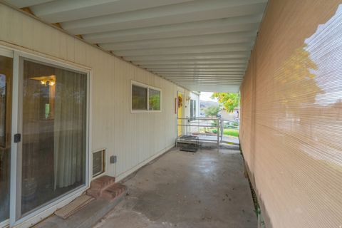 Tiny photo for 230 W 300 N, La Verkin, UT 84745 (MLS # 2126138)