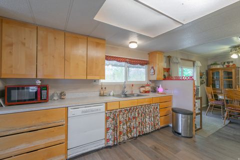 Tiny photo for 230 W 300 N, La Verkin, UT 84745 (MLS # 2126138)