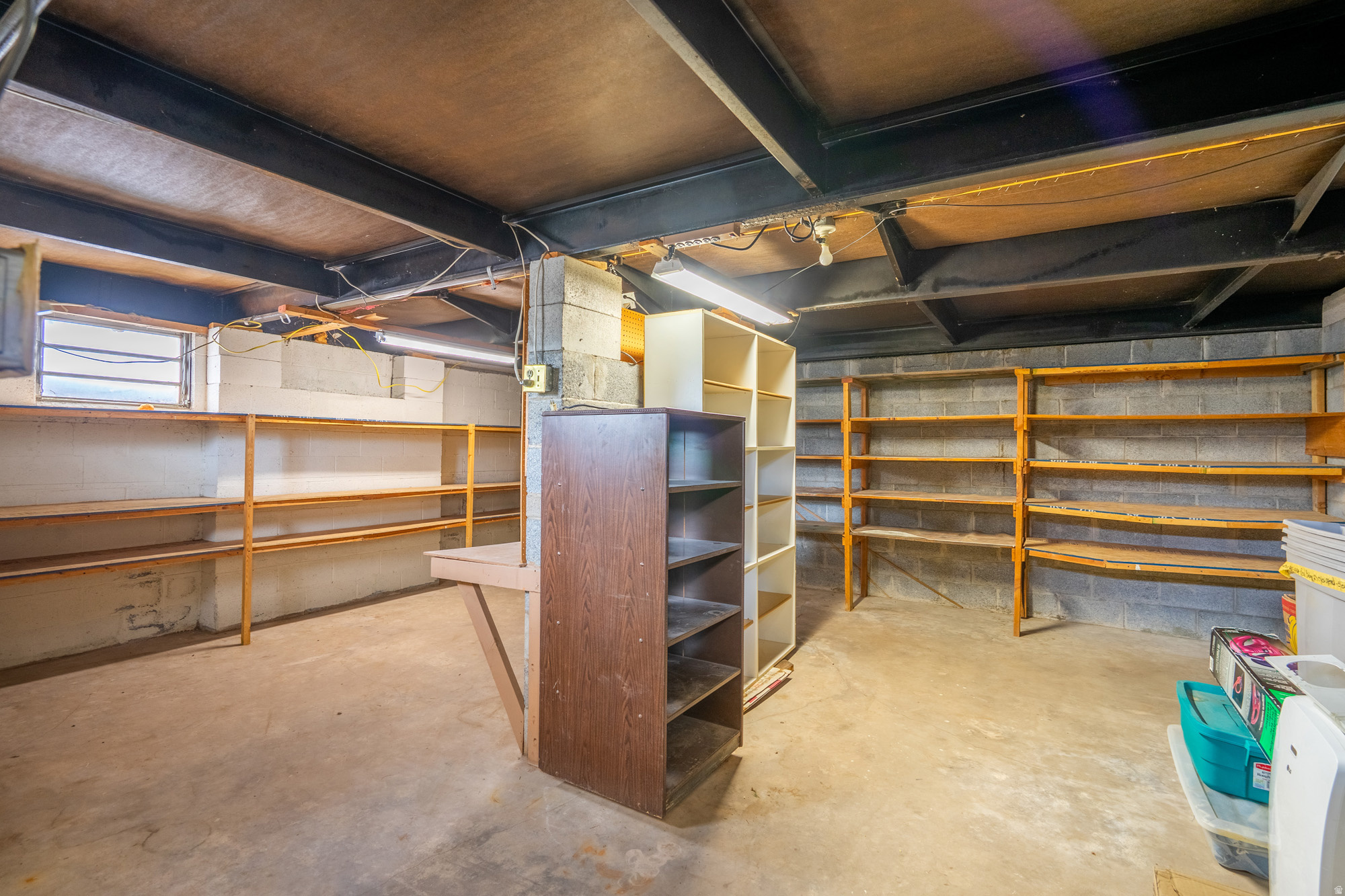 ORAL D & MINNIE E STOWELL - Residential