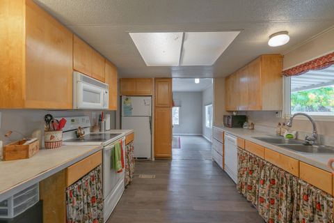 Tiny photo for 230 W 300 N, La Verkin, UT 84745 (MLS # 2126138)