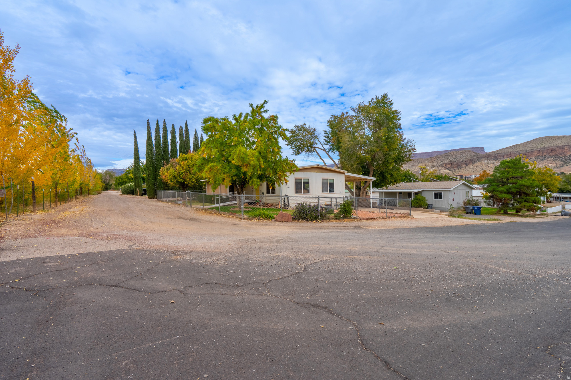 ORAL D & MINNIE E STOWELL - Residential