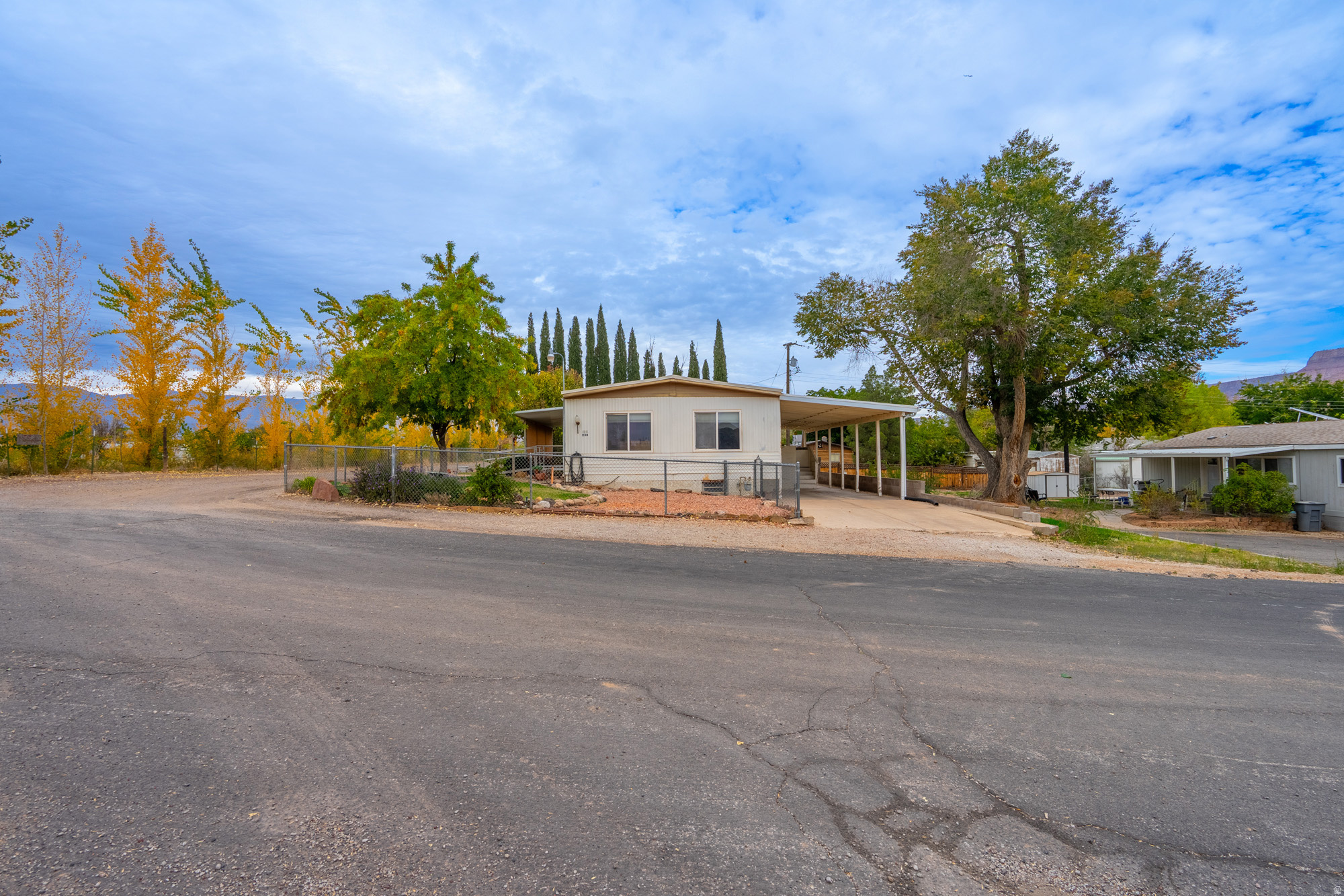 ORAL D & MINNIE E STOWELL - Residential