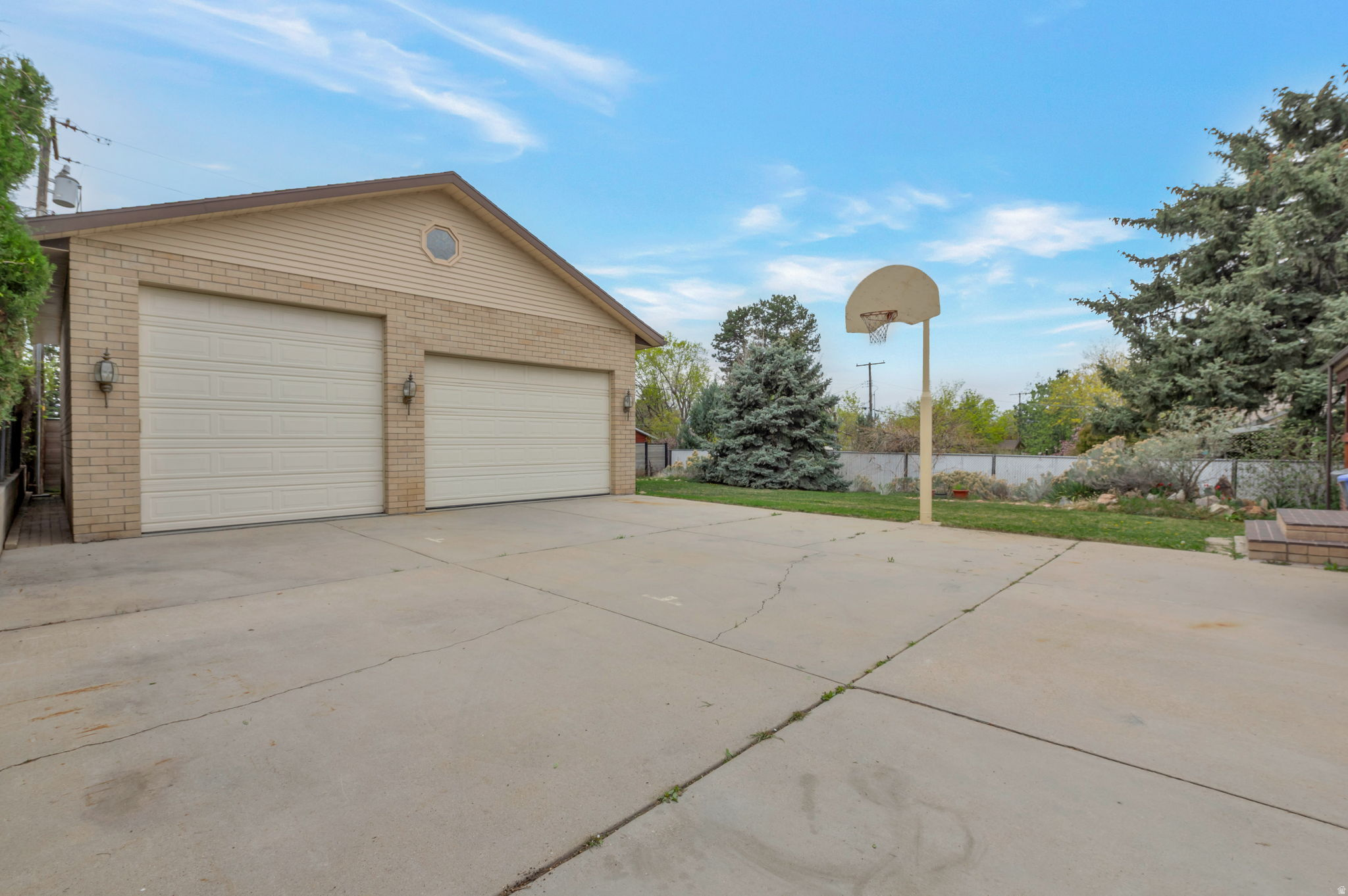 EAST MILLCREEK HEIGHTS - Residential