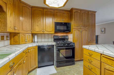 Tiny photo for 3054 E 3175 S, Salt Lake City, UT 84109 (MLS # 2147646)