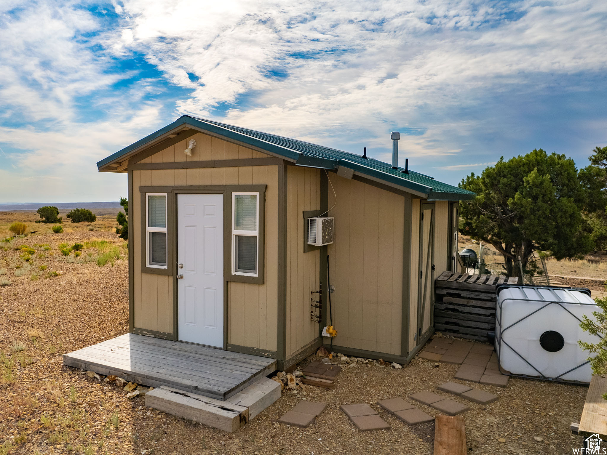 MOONDANCE RANCH - Land