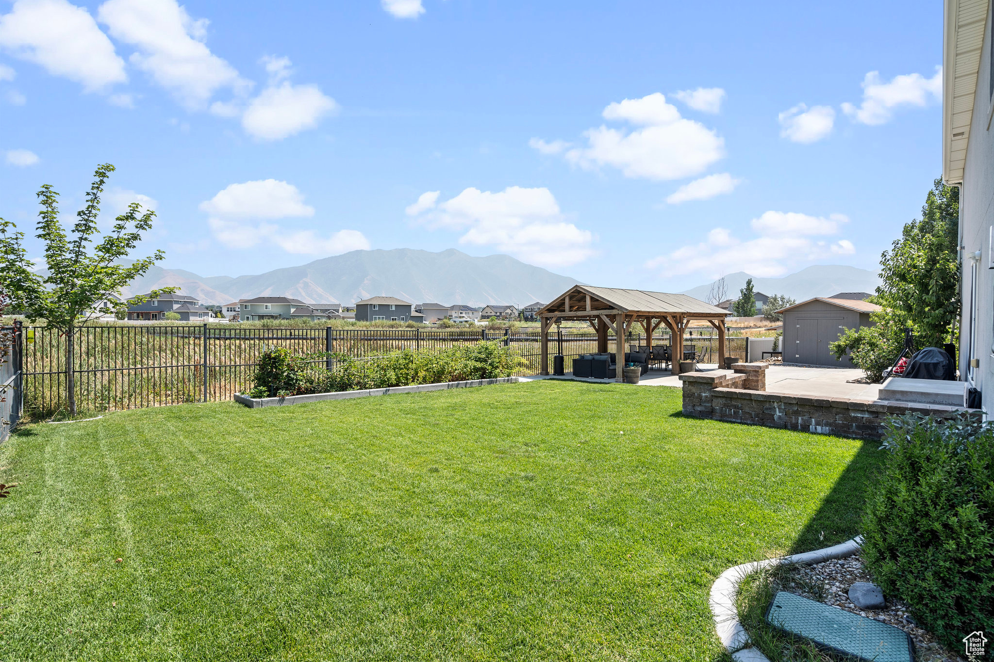 JESSIES BROOK - Residential
