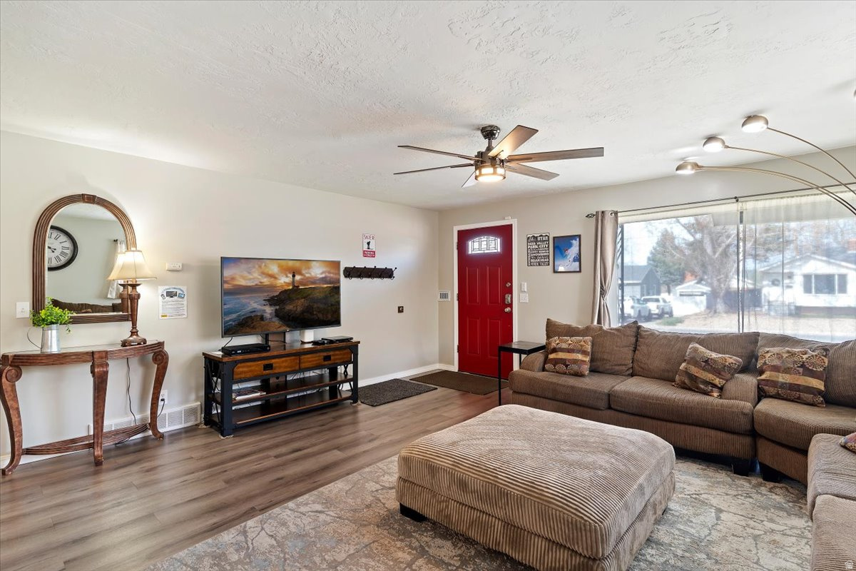 NELSON PARK - Residential