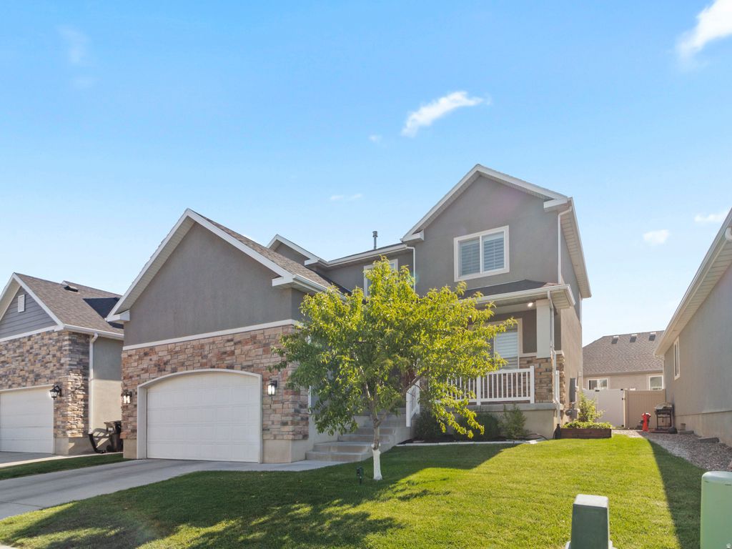 Photo of 2301 S 2060 W, Woods Cross, UT 84087 (MLS # 2157190)