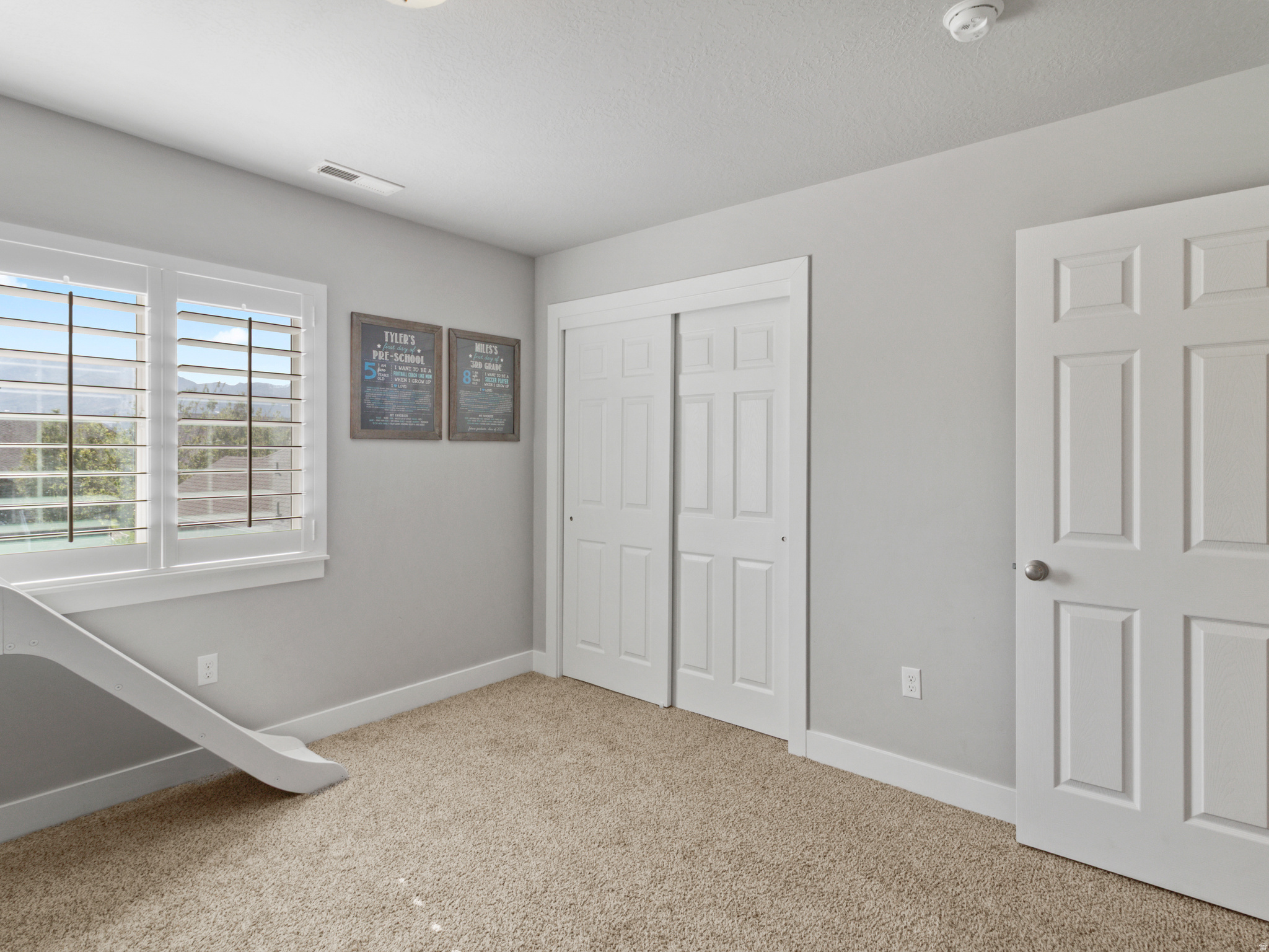 VALENTINE ESTATES CO - Residential