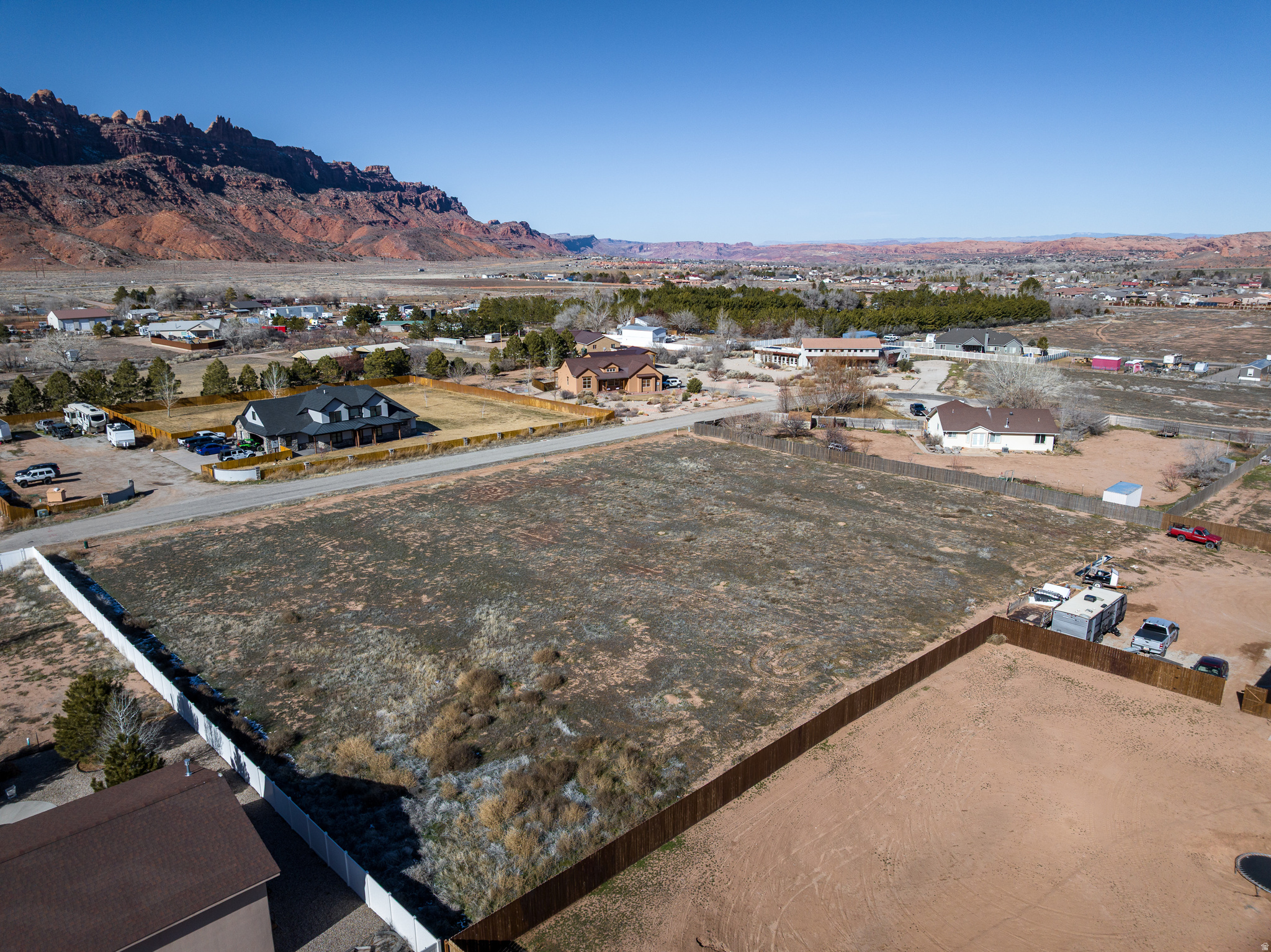 ESTRELLA ESTATES - Land