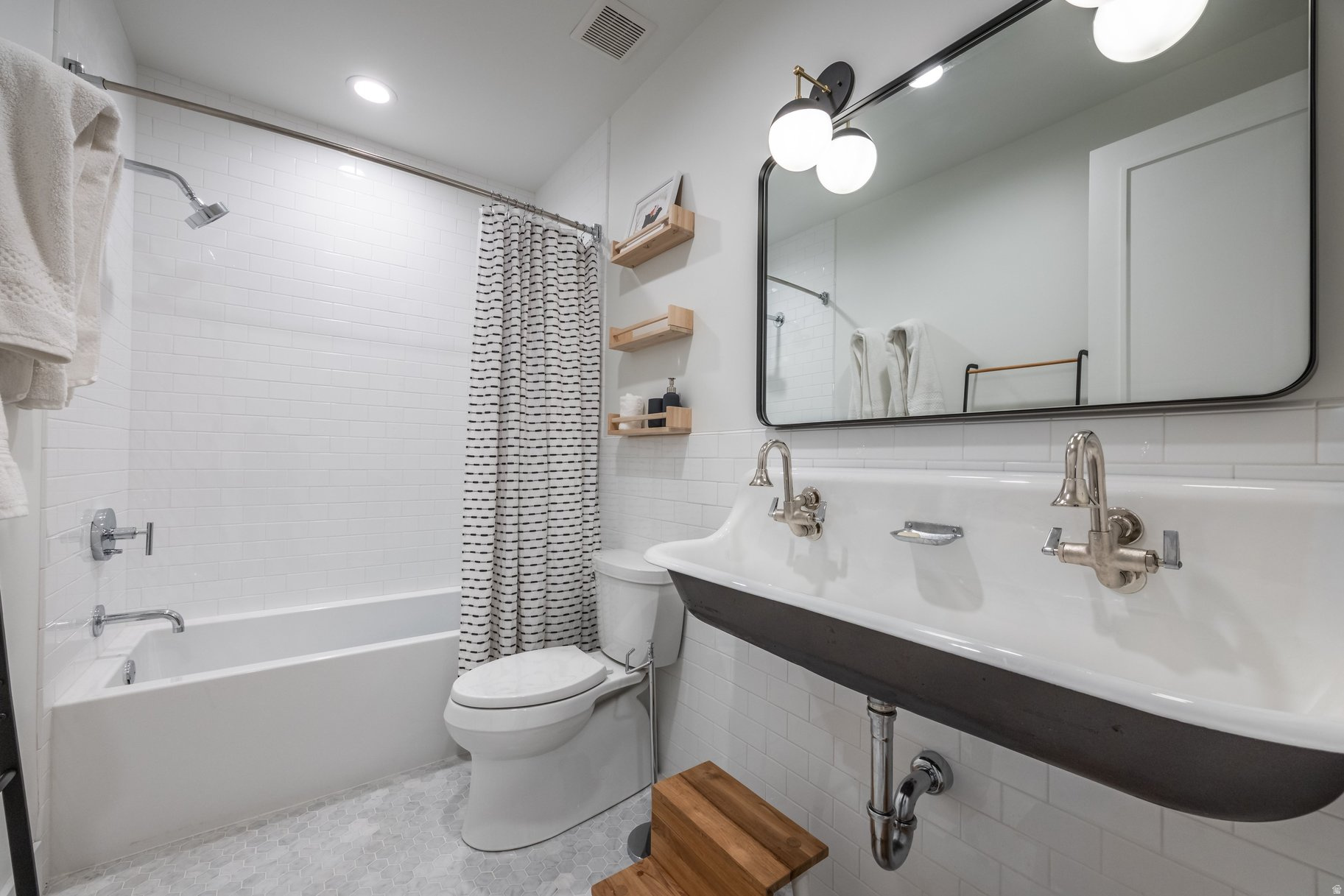 BELLEMONT AT DEER VALLEY CONDOMINIUM - Residential