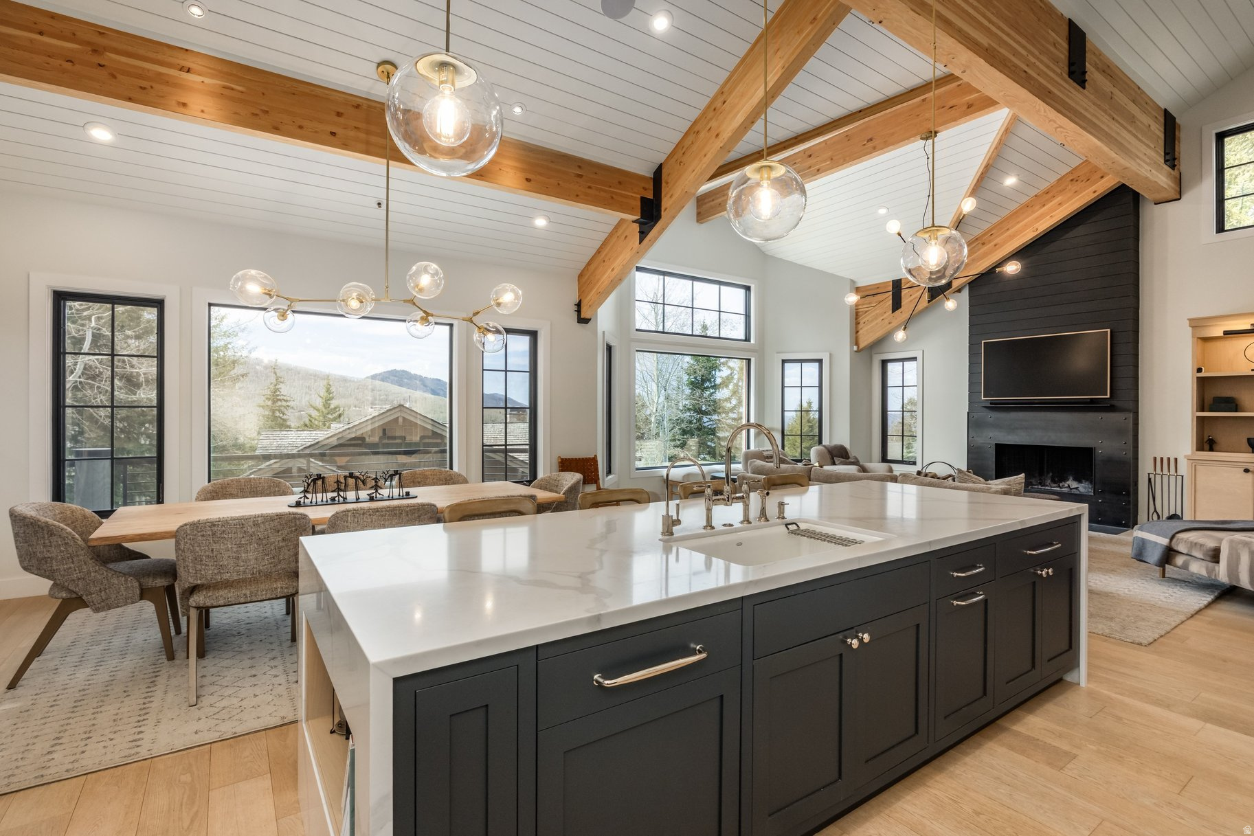 BELLEMONT AT DEER VALLEY CONDOMINIUM - Residential