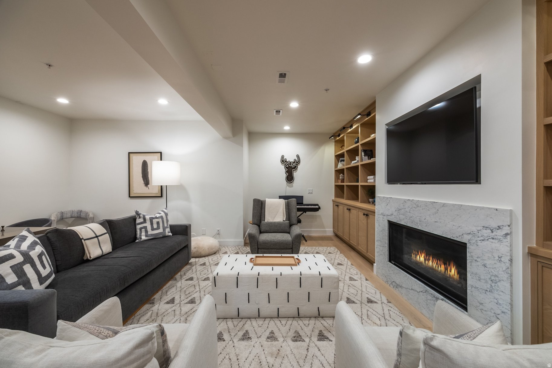 BELLEMONT AT DEER VALLEY CONDOMINIUM - Residential