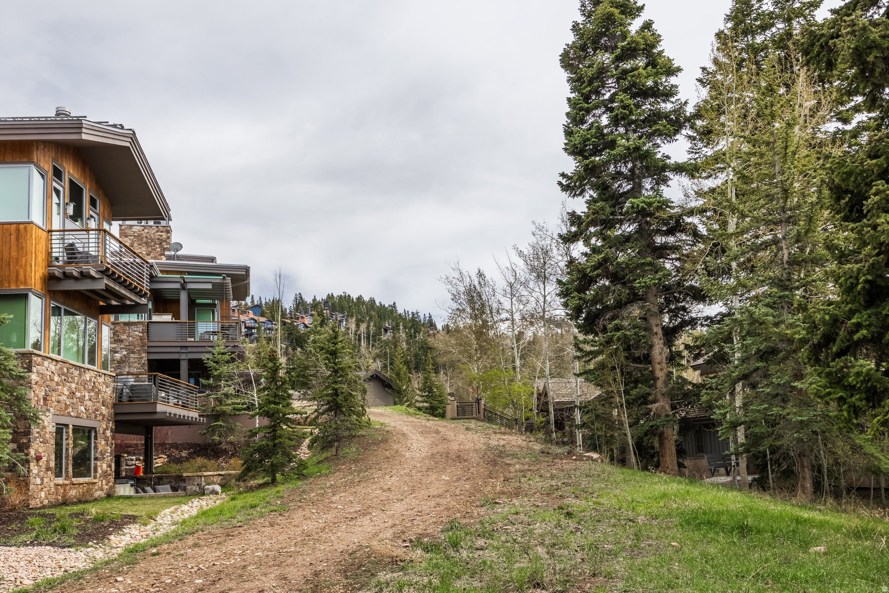 BELLEMONT AT DEER VALLEY CONDOMINIUM - Residential