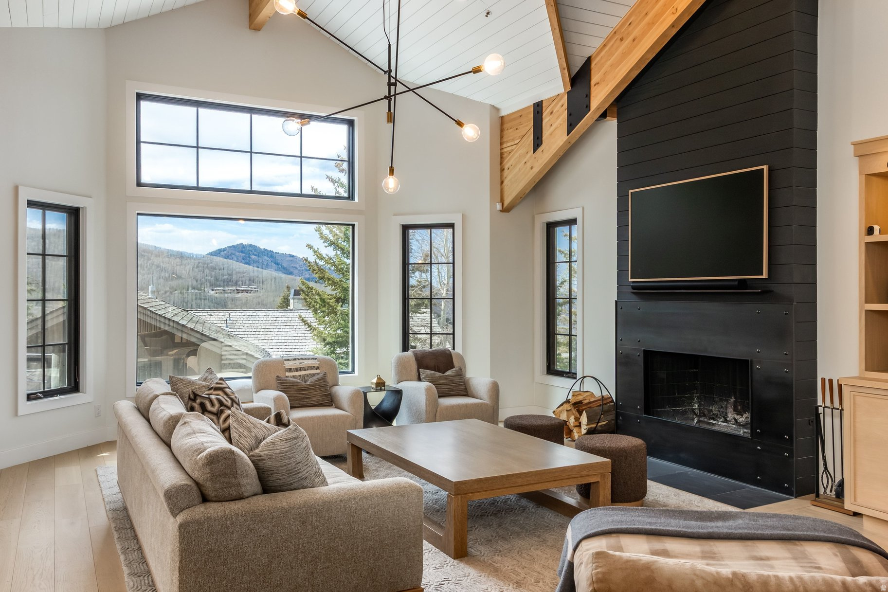 BELLEMONT AT DEER VALLEY CONDOMINIUM - Residential