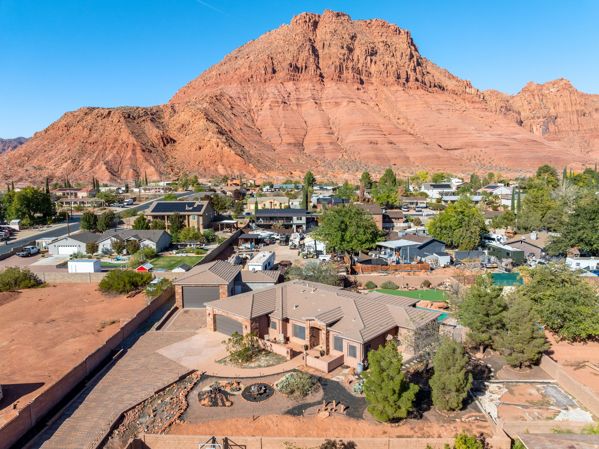 IVINS TOWNSITE - Residential