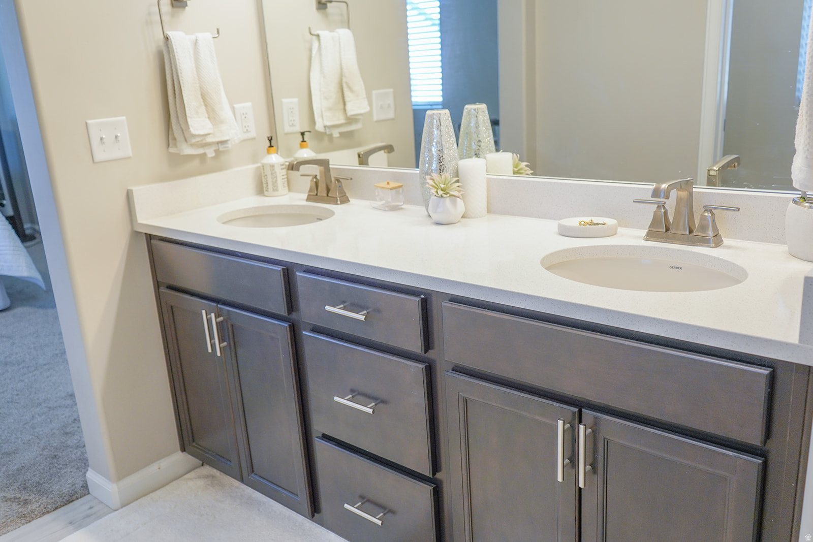 LEXINGTON GREEN - Residential