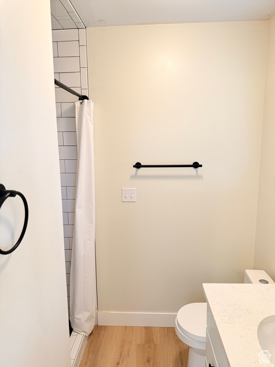 PARADISE HILLS PL B - Residential Lease