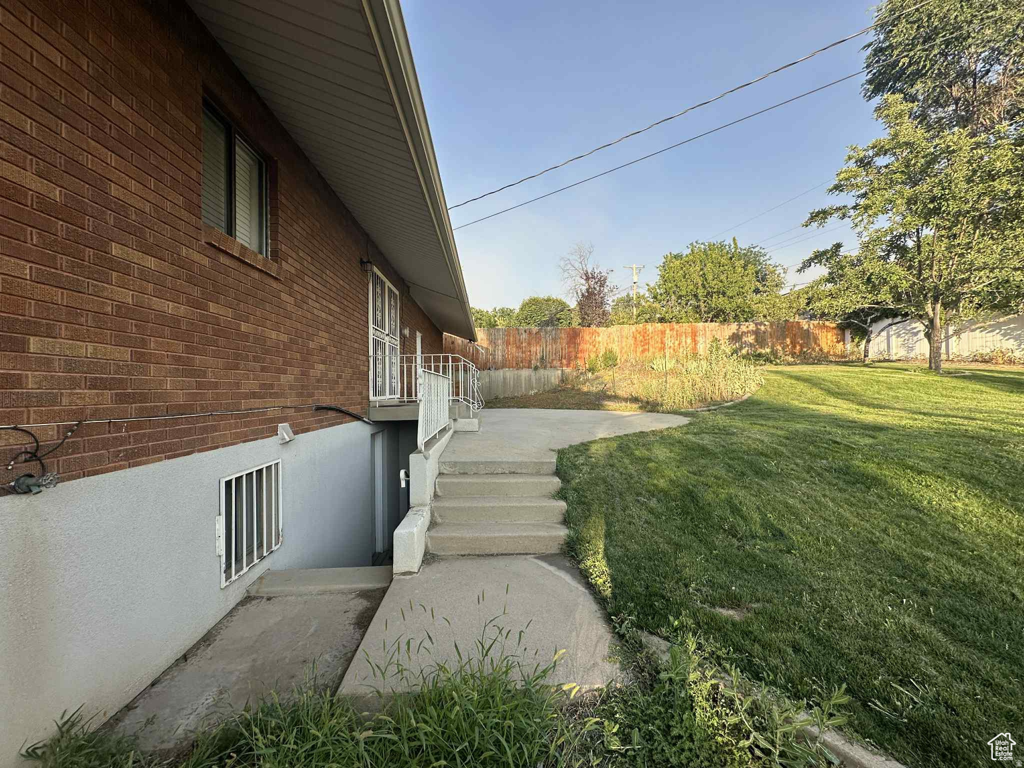 PARADISE HILLS PL B - Residential Lease