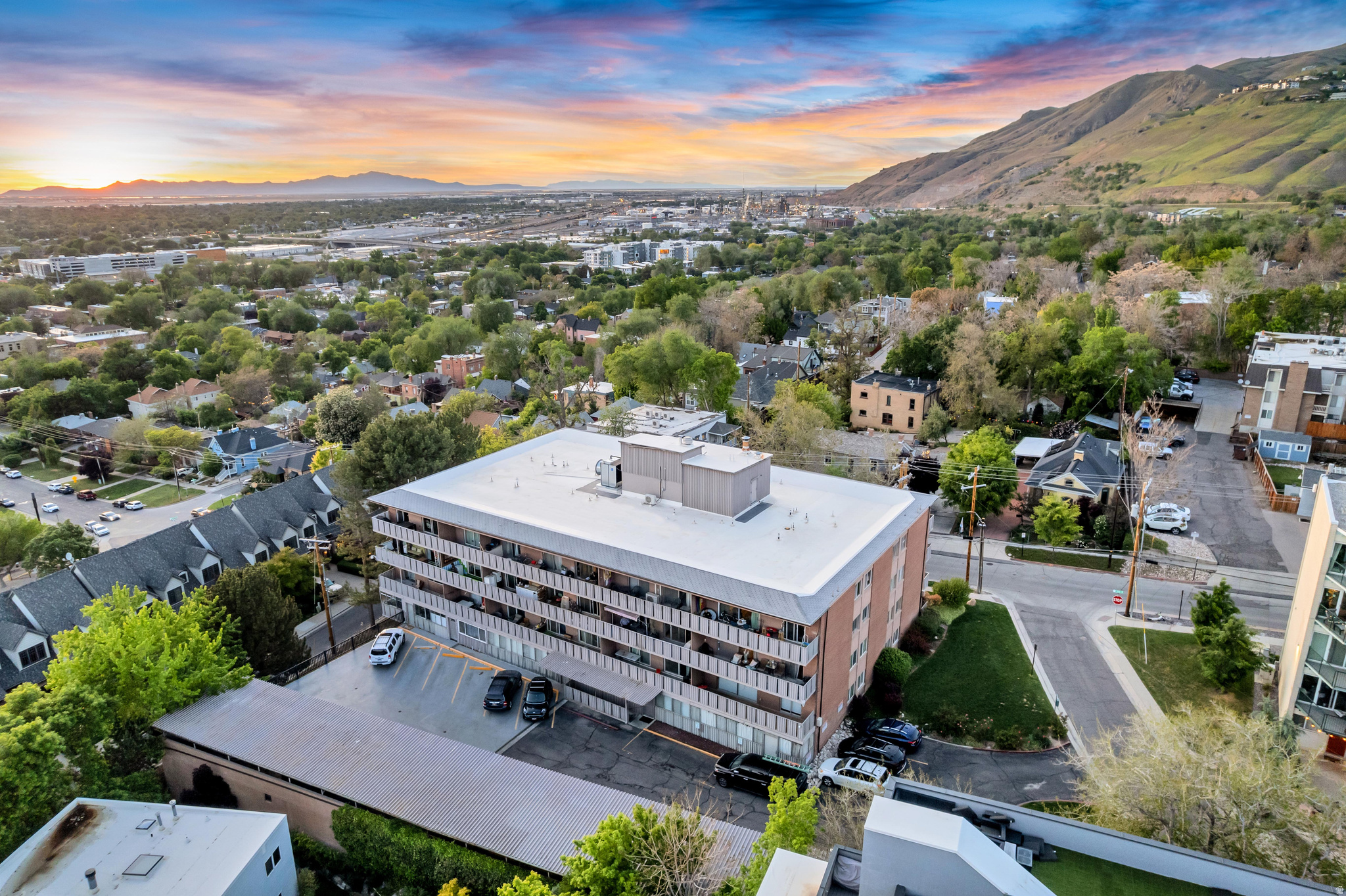 CAPITOL HILL CONDOS - Residential