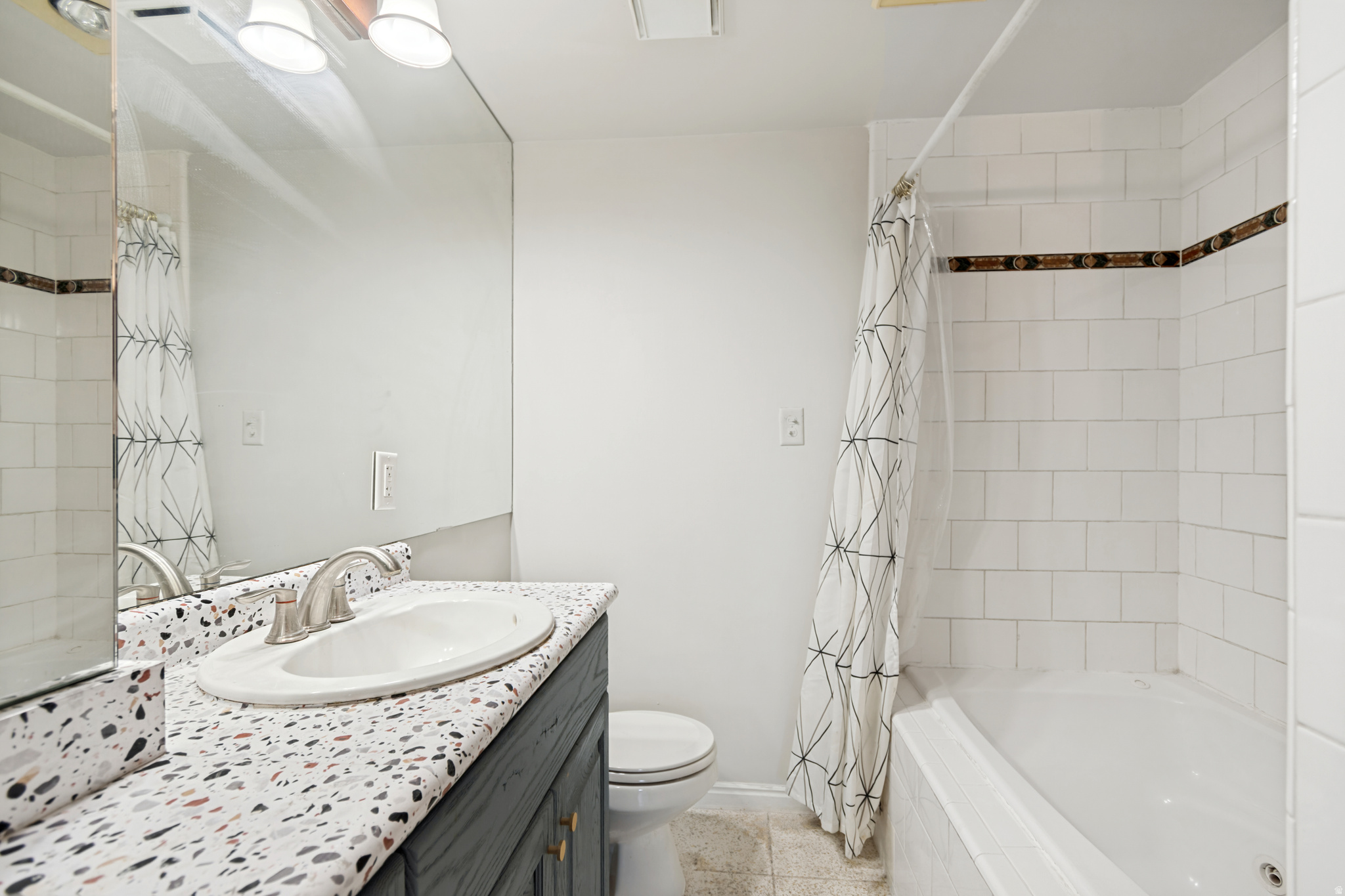 CAPITOL HILL CONDOS - Residential