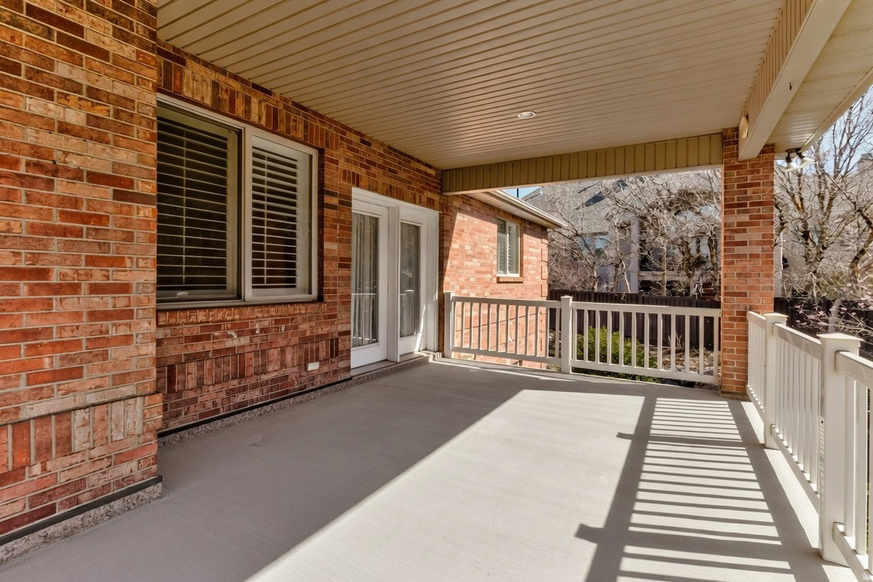 EAGLEWOOD COVE SUB - Residential