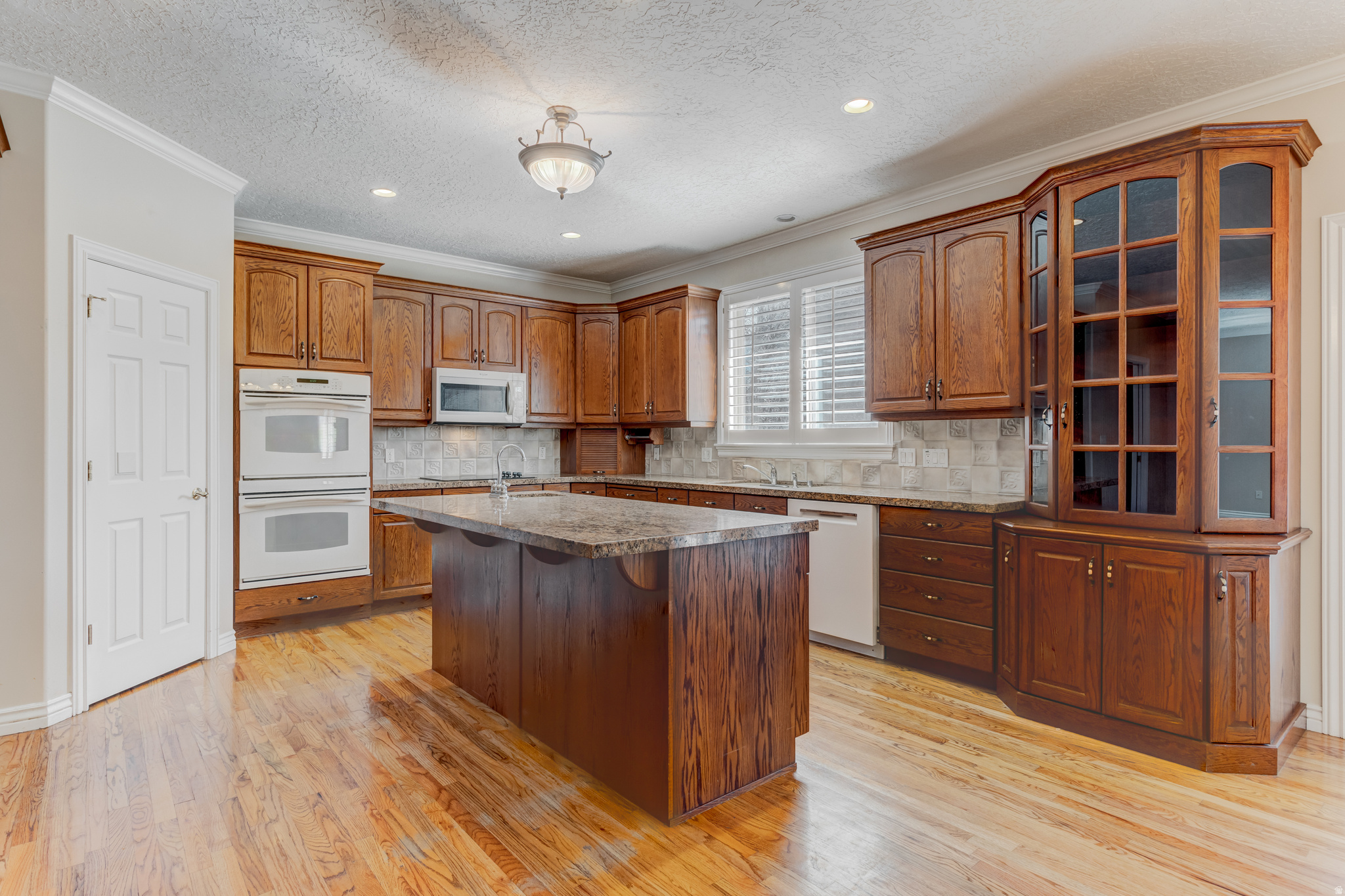 EAGLEWOOD COVE SUB - Residential