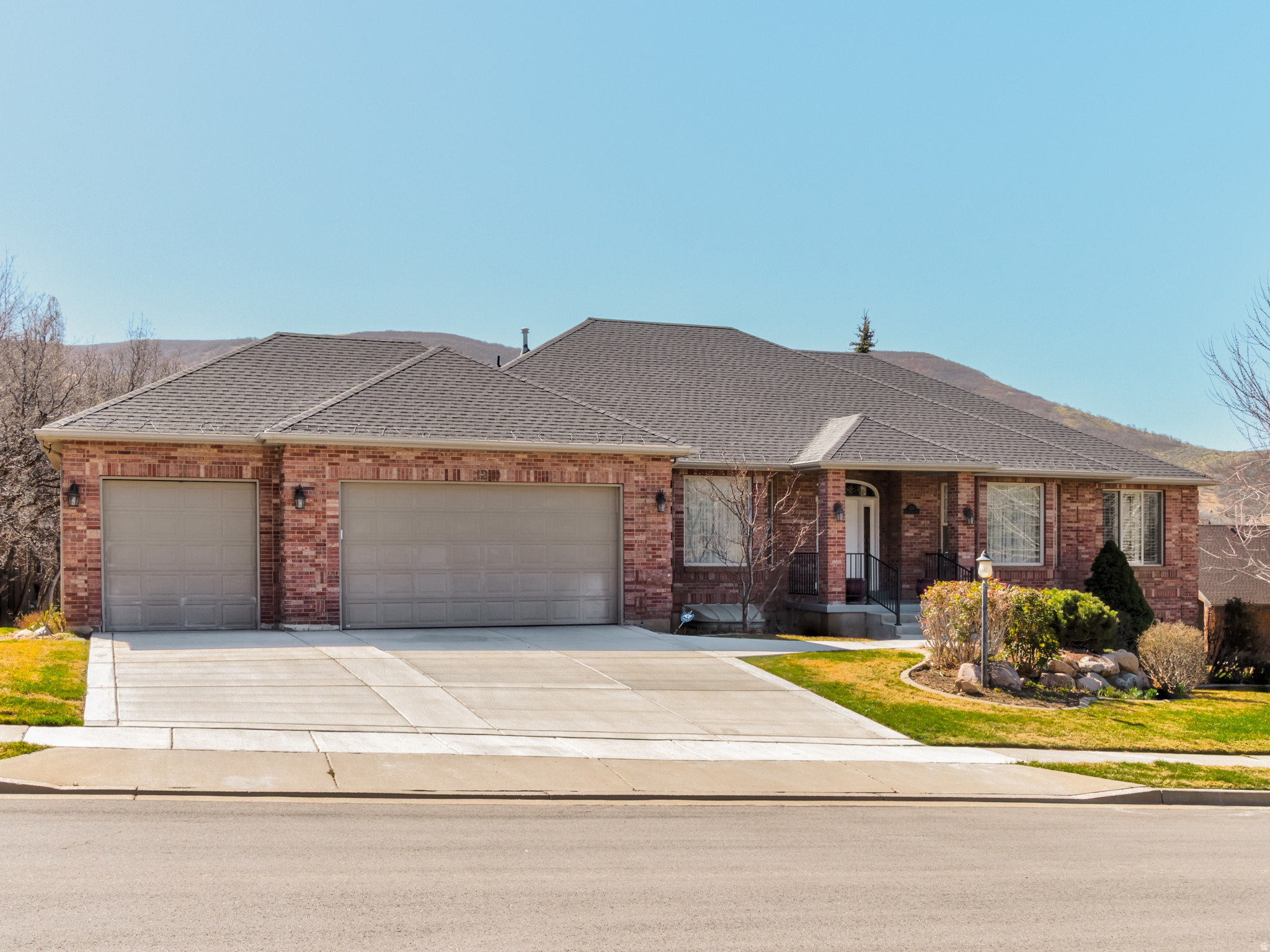 EAGLEWOOD COVE SUB - Residential