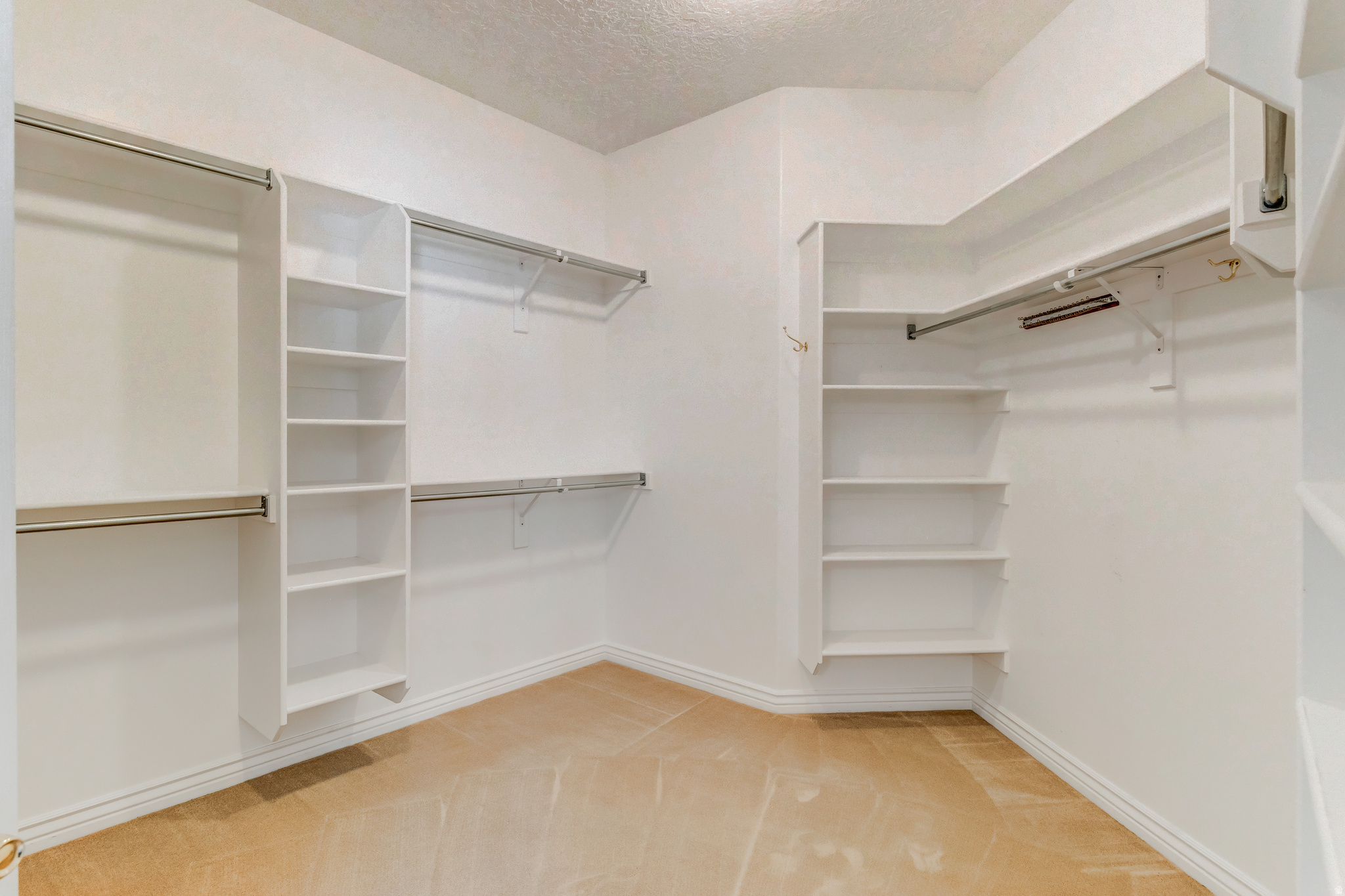 EAGLEWOOD COVE SUB - Residential